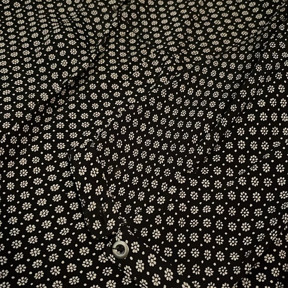 Floral print tunic dress black with white flowers. Cottage core & vintage style - Picture 4 of 5